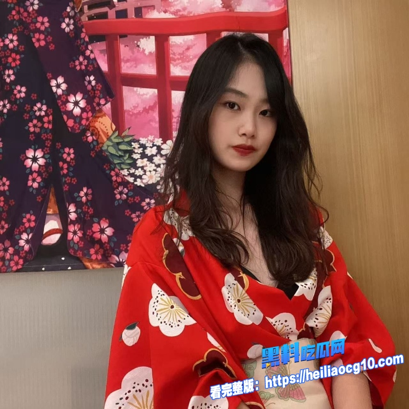 女大学口爆吃鸡视频 6
