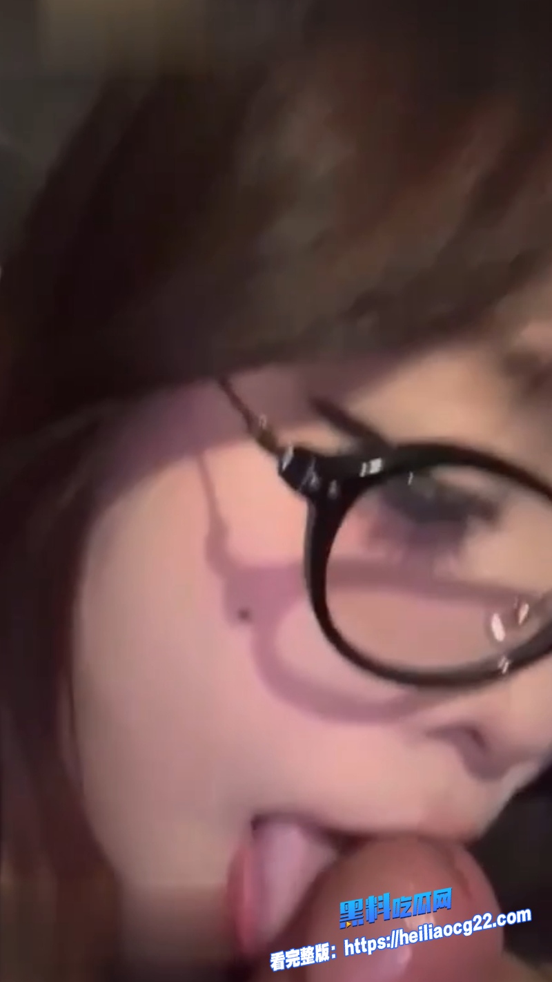 辽宁反差婊郭鑫源4 辽宁反差婊郭鑫源4