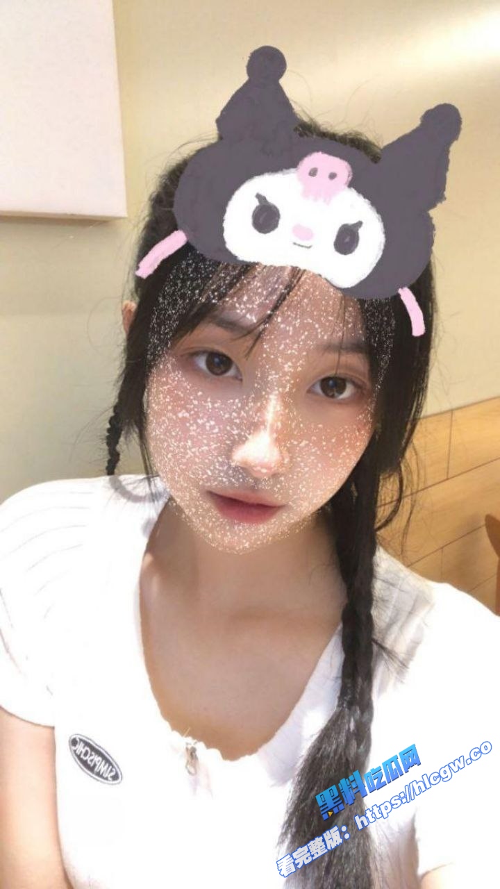 武汉大学校花 张琪宣 甜美的长相私下竟是淫荡母狗 各种姿势玩弄骚穴 大饱眼福！4