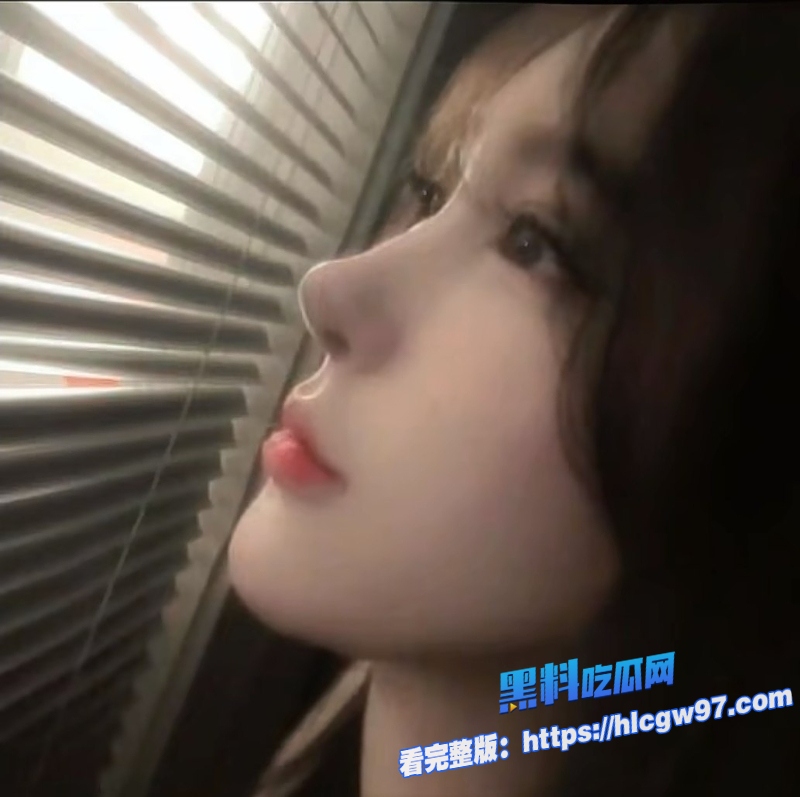 浙江温州高颜值精神小妹自慰啪啪视频流出 5