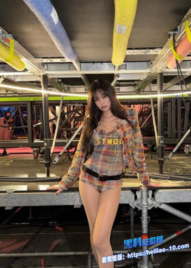 JVID台湾天然晃乳32G社长秘密情人Jenny 5