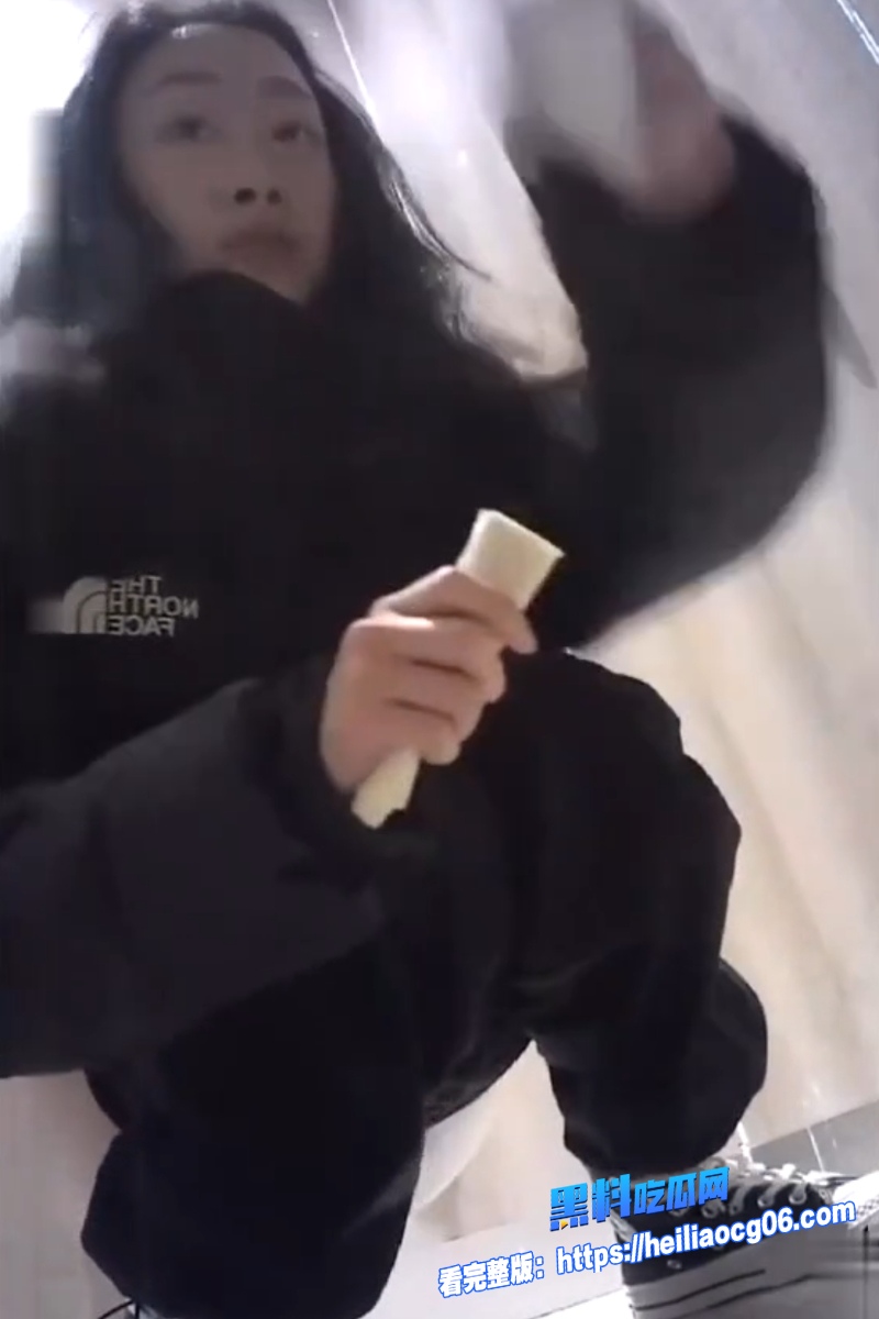 厕所偷拍系列5 厕所偷拍系列5