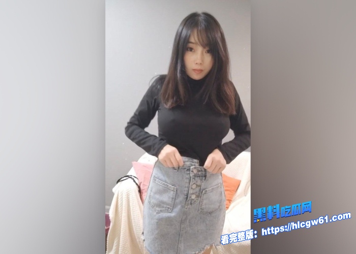 巨乳少妇刚怀孕不久骚逼就急不可耐开直播捞钱微微隆起的肚子加上怀孕特有的大乳晕真是看的别有一番滋味 图2
