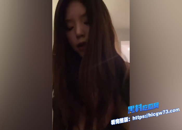 高颜值女大校外被金主包养性爱视频曝光喜欢女上位被各种性虐屁股奶子越打越爽鸡巴插进去叫声就没停过太骚了 图1