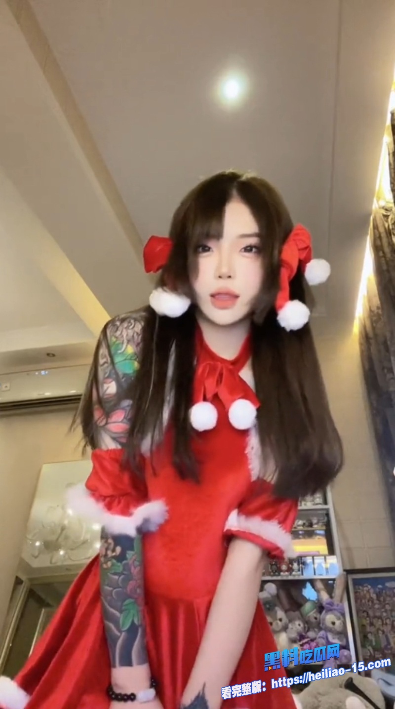 花臂舌钉精神小妹携手闺蜜下海直播各种掰穴自慰 5 花臂舌钉精神小妹携手闺蜜下海直播各种掰穴自慰 5