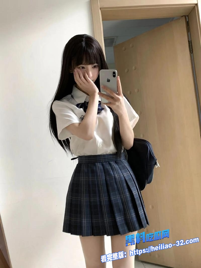 海角乱伦姐弟不伦之夜从足交挑逗开始她主动骑乘缠绵彻底失控颤抖喷涌1 海角乱伦姐弟不伦之夜从足交挑逗开始她主动骑乘缠绵彻底失控颤抖喷涌1
