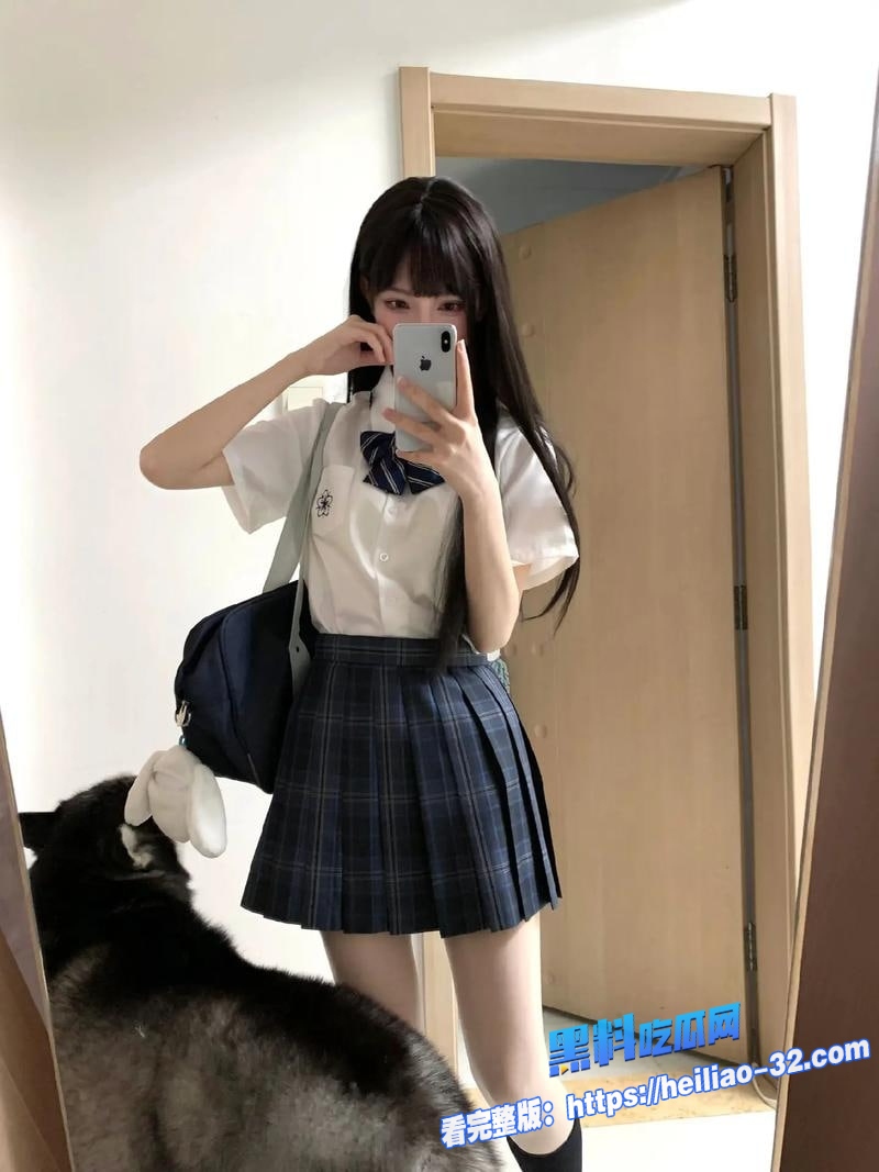 海角乱伦姐弟不伦之夜从足交挑逗开始她主动骑乘缠绵彻底失控颤抖喷涌4 海角乱伦姐弟不伦之夜从足交挑逗开始她主动骑乘缠绵彻底失控颤抖喷涌4