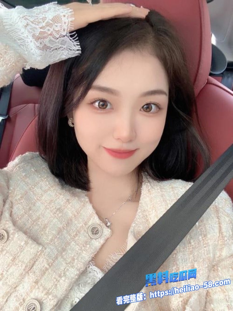 海角乱伦清纯学妹穿白丝背带裙和白色衬衫疯狂勾引哥哥 1 海角乱伦清纯学妹穿白丝背带裙和白色衬衫疯狂勾引哥哥 1