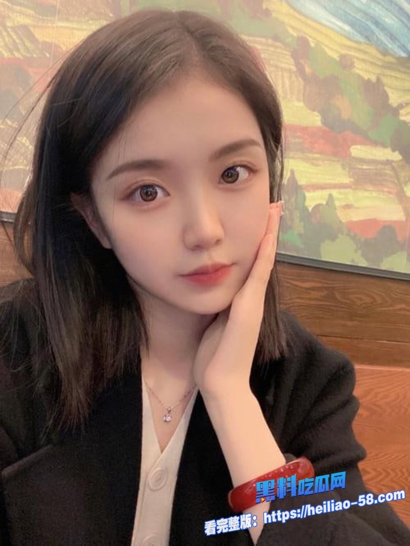 海角乱伦清纯学妹穿白丝背带裙和白色衬衫疯狂勾引哥哥 5 海角乱伦清纯学妹穿白丝背带裙和白色衬衫疯狂勾引哥哥 5