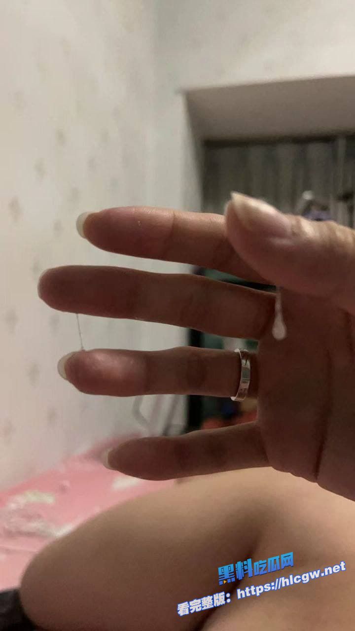 贵州骚逼母狗苗苗
