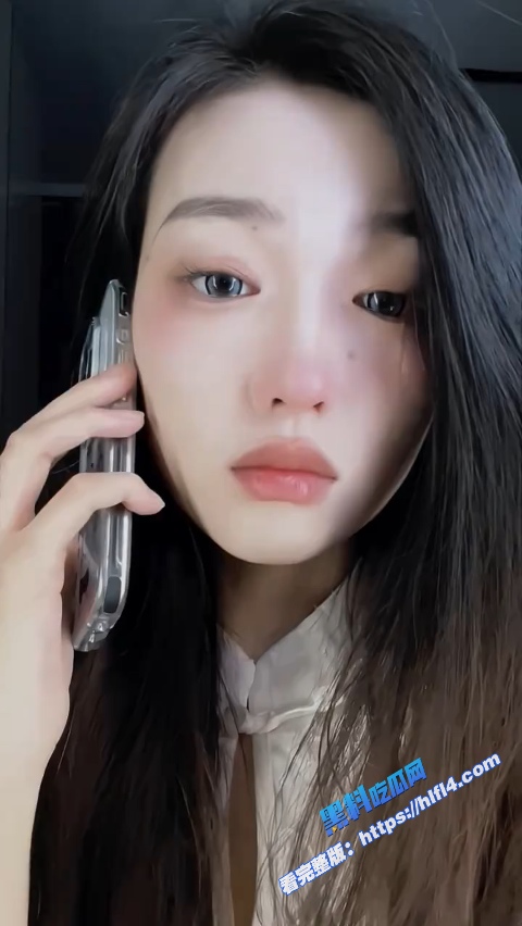 抖音大奶尤物 Aying 长腿蜜桃臀极品身材 下海直播大秀 与男友激情性爱后入！2