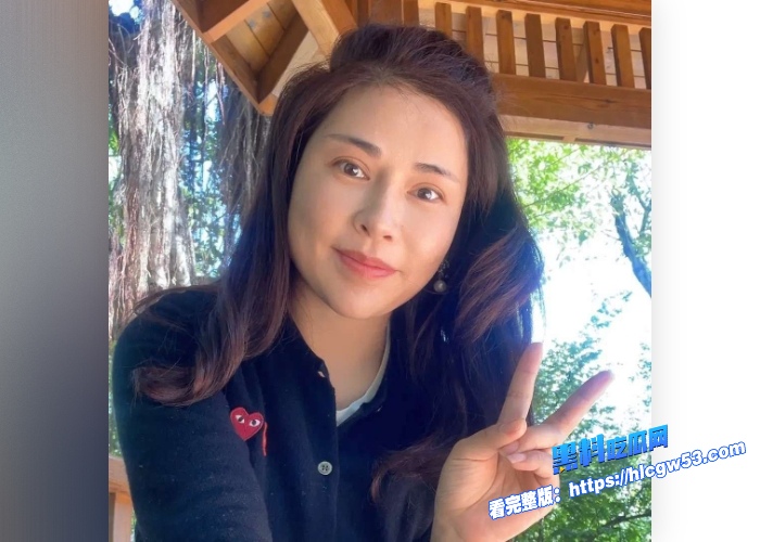 极品35岁人妻熟女菲菲背着老公出轨约炮多毛骚穴被镜头特写展示一看就是性瘾极大 图1WH700x500px