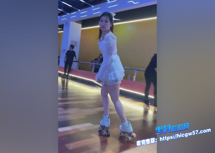 抖音女网红轮滑冰姑娘私下竟是生化母体携带艾滋病下海卖淫感染超千人性爱视频曝光引其嫖娼界惊慌 图6 抖音女网红轮滑冰姑娘私下竟是生化母体携带艾滋病下海卖淫感染超千人性爱视频曝光引其嫖娼界惊慌 图6