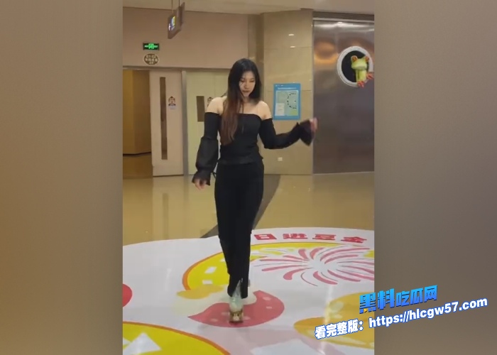 抖音女网红轮滑冰姑娘私下竟是生化母体携带艾滋病下海卖淫感染超千人性爱视频曝光引其嫖娼界惊慌 图8 抖音女网红轮滑冰姑娘私下竟是生化母体携带艾滋病下海卖淫感染超千人性爱视频曝光引其嫖娼界惊慌 图8