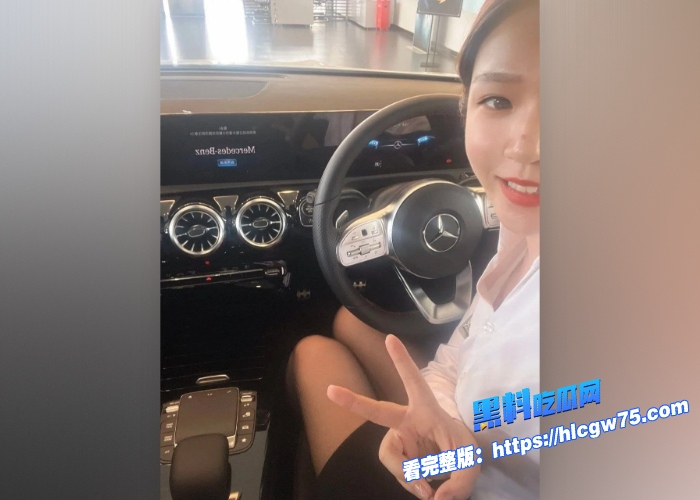 奔驰女销售为了业绩不惜出卖肉体口交啪啪一条龙服务这口活这么好姿势也这么熟练看来应该不是第一次了果然销冠都是有料的 图3