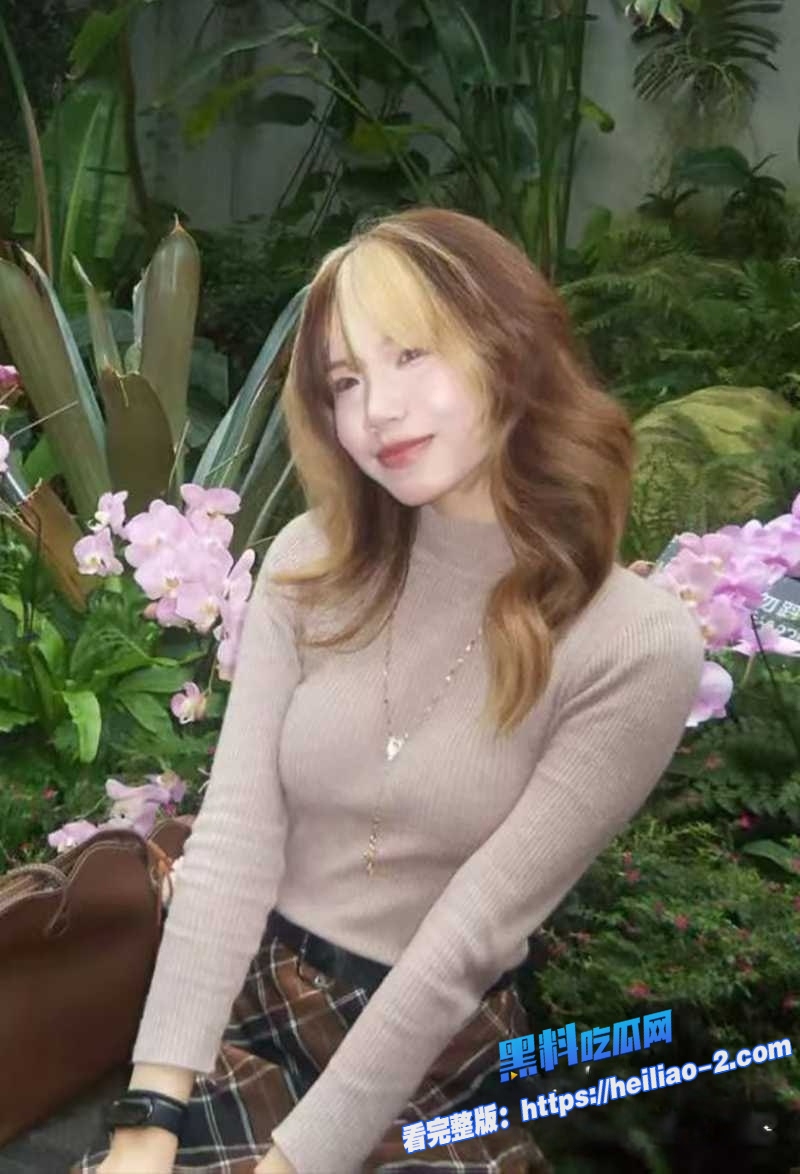 山西大学美女留学生vanilla刚被老挝男友户外颜射又陪中国男友车震狂摇榨精 3 山西大学美女留学生vanilla刚被老挝男友户外颜射又陪中国男友车震狂摇榨精 3