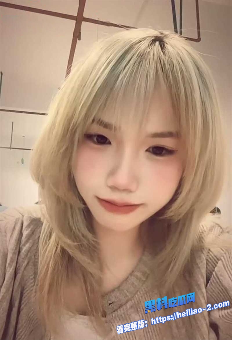 山西大学美女留学生vanilla刚被老挝男友户外颜射又陪中国男友车震狂摇榨精 4 山西大学美女留学生vanilla刚被老挝男友户外颜射又陪中国男友车震狂摇榨精 4