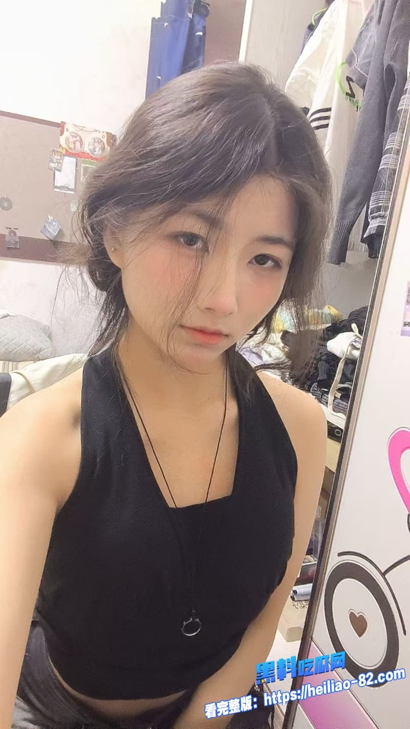 海角社区25岁长腿白虎萝莉女儿丽丽喊爸爸老公房间里乖乖打飞机又口交最后射满女儿奶子3 海角社区25岁长腿白虎萝莉女儿丽丽喊爸爸老公房间里乖乖打飞机又口交最后射满女儿奶子3