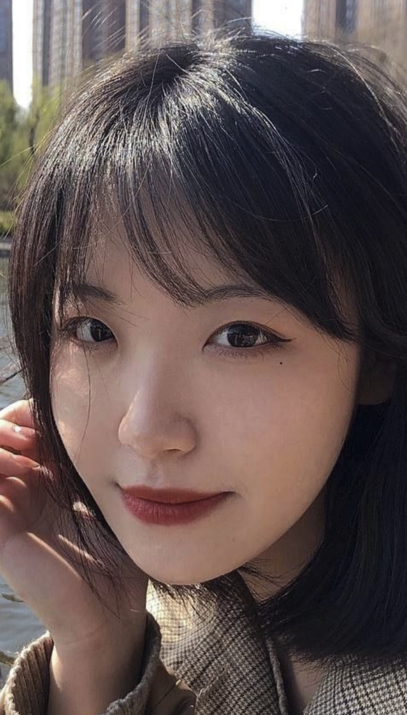 反差婊 吕金梦 新娘刚结婚就被爆光 穿婚纱是新娘 脱掉就是母狗！1