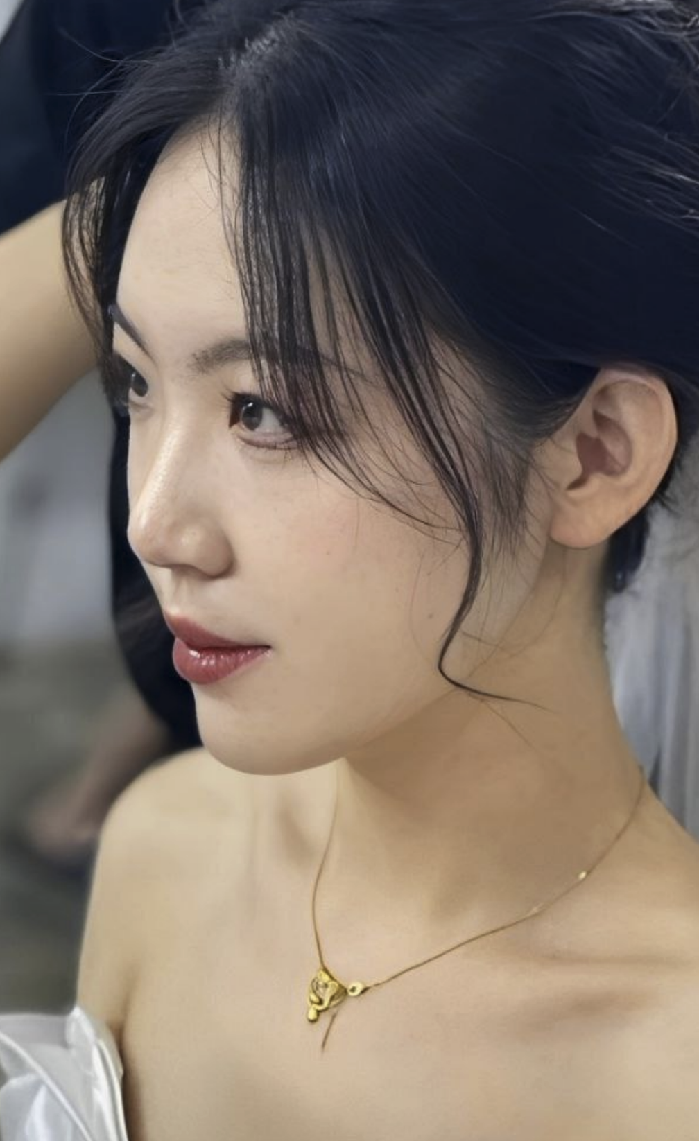 反差婊 吕金梦 新娘刚结婚就被爆光 穿婚纱是新娘 脱掉就是母狗!3 反差婊 吕金梦 新娘刚结婚就被爆光 穿婚纱是新娘 脱掉就是母狗!3