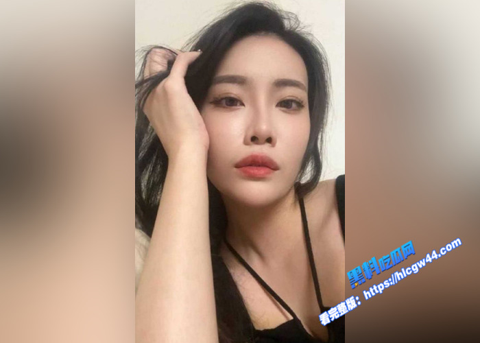大连艺术学院舞蹈老师 崔莹莹 出轨约炮火辣口交欲罢不能 骑乘上位狂野摇摆娇喘连连1