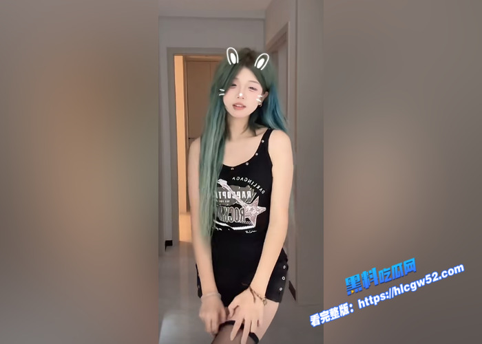 抖音反差网红 小研my 被扒私下竟然是推特福利姬 金主定制视频曝光 清楚的面容私下如此淫荡 反差感十足7