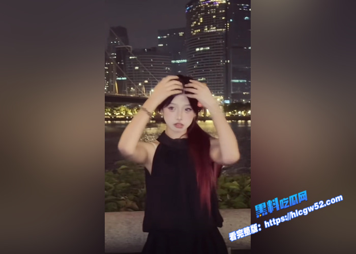 抖音反差网红 小研my 被扒私下竟然是推特福利姬 金主定制视频曝光 清楚的面容私下如此淫荡 反差感十足10