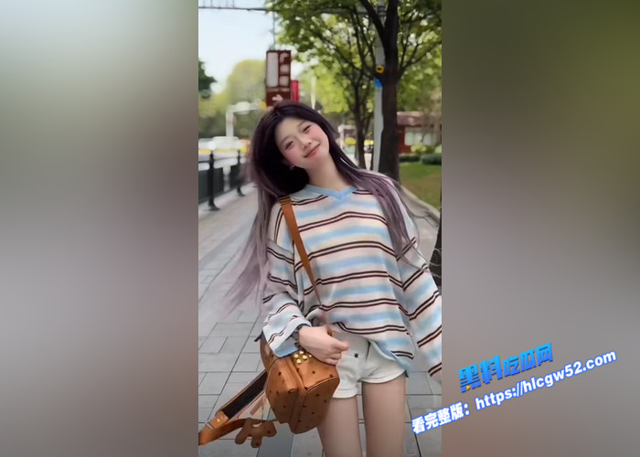 抖音反差网红 小研my 被扒私下竟然是推特福利姬 金主定制视频曝光 清楚的面容私下如此淫荡 反差感十足11