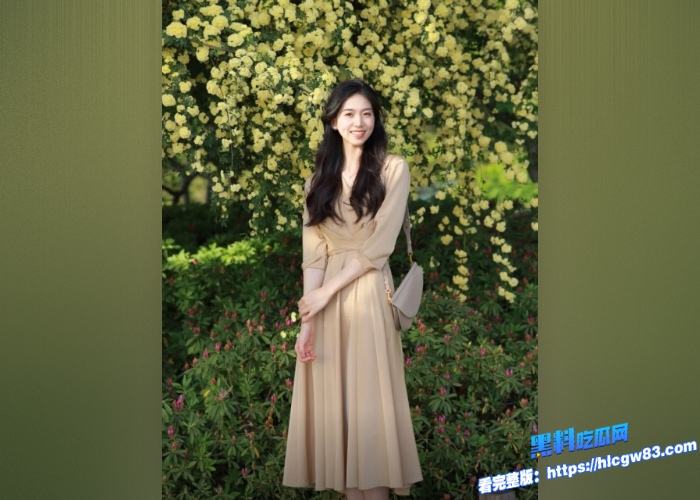 大奶美女双人秀！顶级大肥臀骑乘上位打桩机爽的娇喘不断 肉感十足操的舒服！ 1