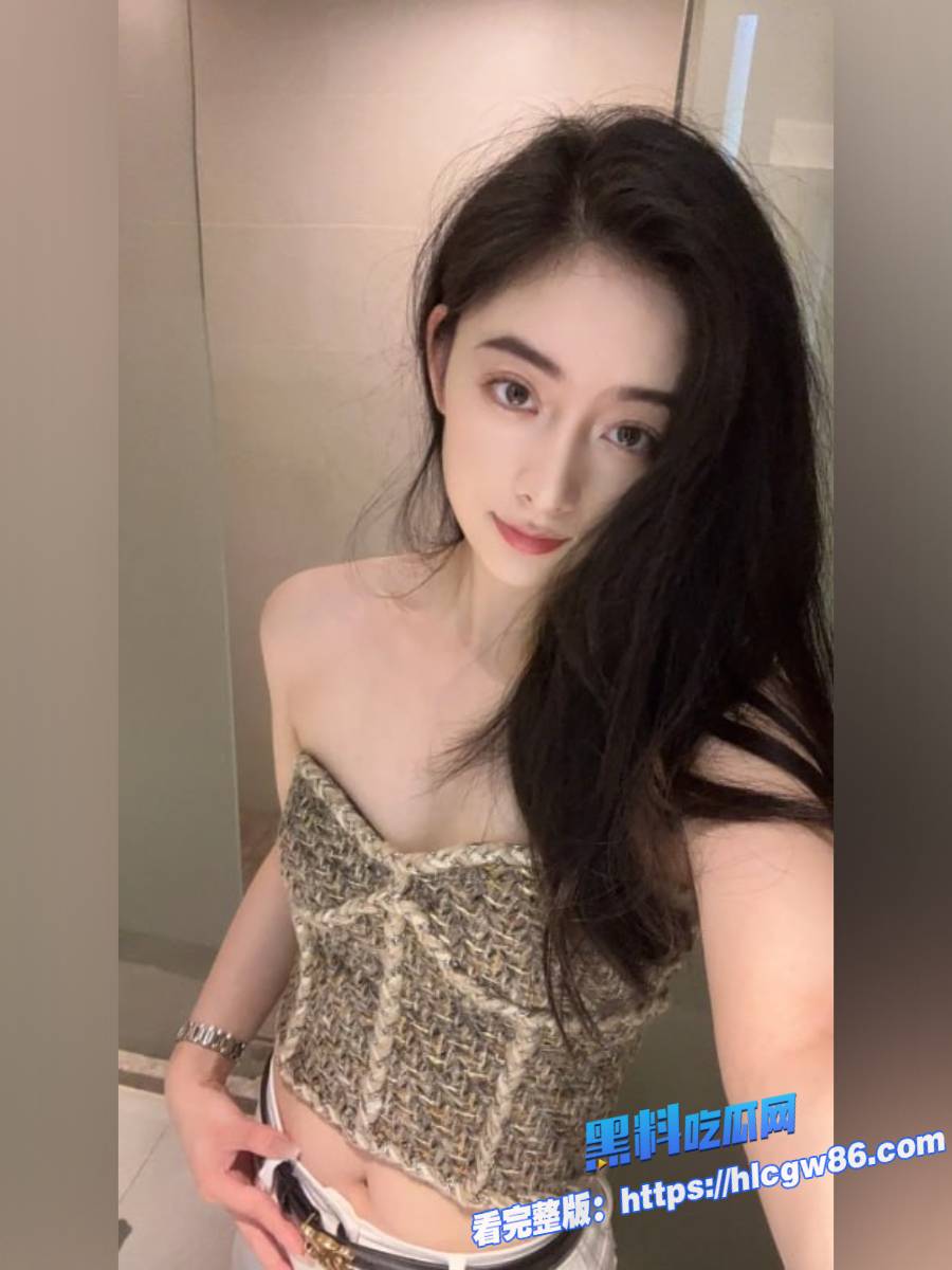 艺术学院舞蹈老师出轨约炮年轻学生性爱曝光 4 艺术学院舞蹈老师出轨约炮年轻学生性爱曝光 4