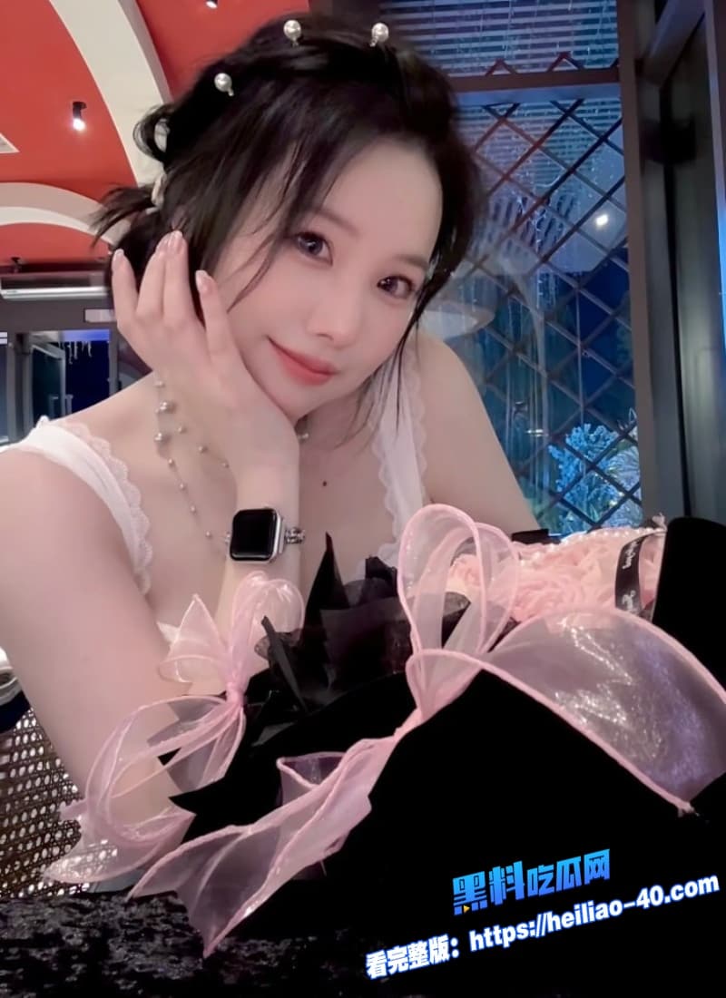 戴眼镜人妻黑丝肥臀太犯规骚少妇主动偷情骑乘小三求内射一个劲的浪叫不停3 戴眼镜人妻黑丝肥臀太犯规骚少妇主动偷情骑乘小三求内射一个劲的浪叫不停3
