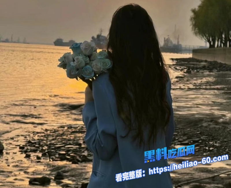 广州极品身材姐妹花用身体抵车费路上开房解乏狂欢3 广州极品身材姐妹花用身体抵车费路上开房解乏狂欢3