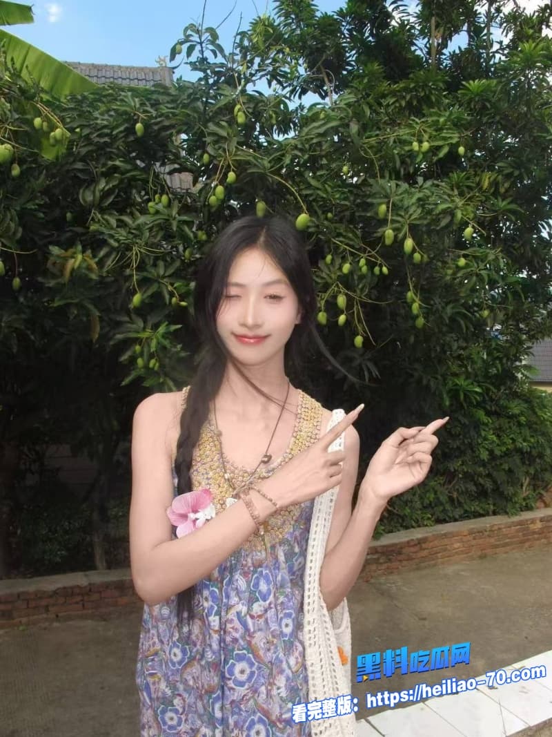 海角社区19岁反差女儿穿灰丝玩手机被爸后入狂干叫闺蜜名字内射3 海角社区19岁反差女儿穿灰丝玩手机被爸后入狂干叫闺蜜名字内射3