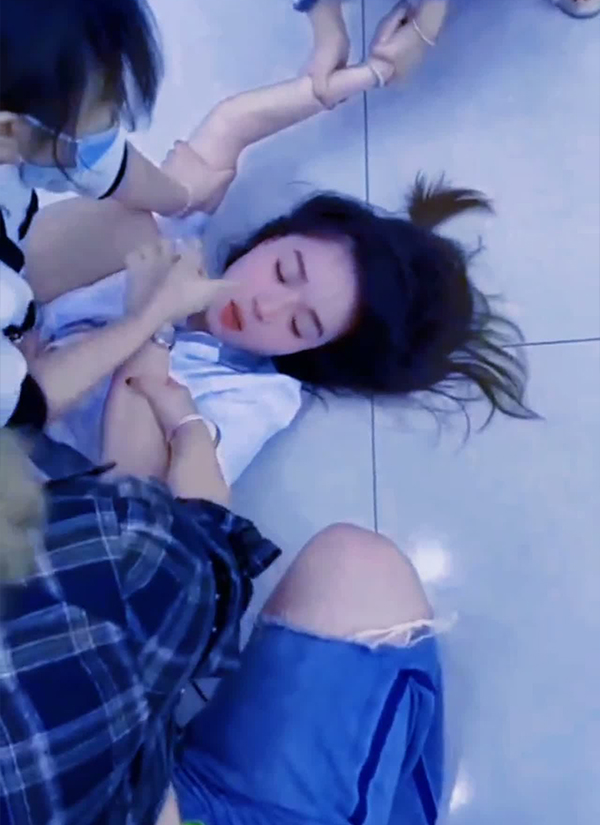 h7153