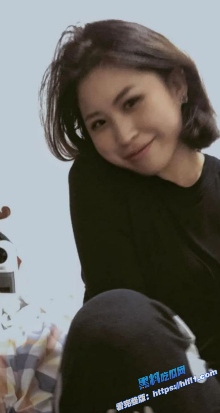瓜友投稿 内蒙古呼和浩特的沈玉喜欢我用鸡吧抽她的脸 看着她陶醉的样子 真是好奇怪图2