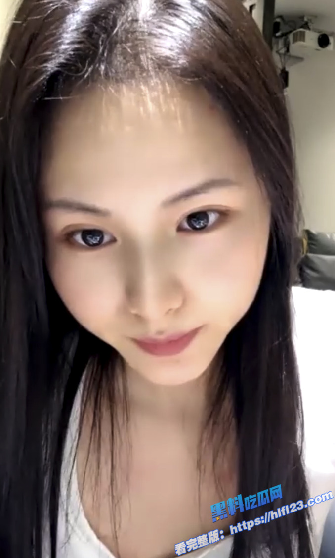 极品美少妇 开心话梅 为了钱下海直播自慰 肤白貌美骚穴粉嫩 谁看了不迷糊呢？7