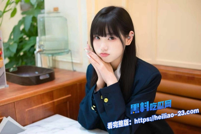 长沙大学JK黑丝学妹向菲菲酒店激战曝光轻车熟路撸硬鸡吧无套后入内射浓精白虎逼特写炸裂 3 长沙大学JK黑丝学妹向菲菲酒店激战曝光轻车熟路撸硬鸡吧无套后入内射浓精白虎逼特写炸裂 3