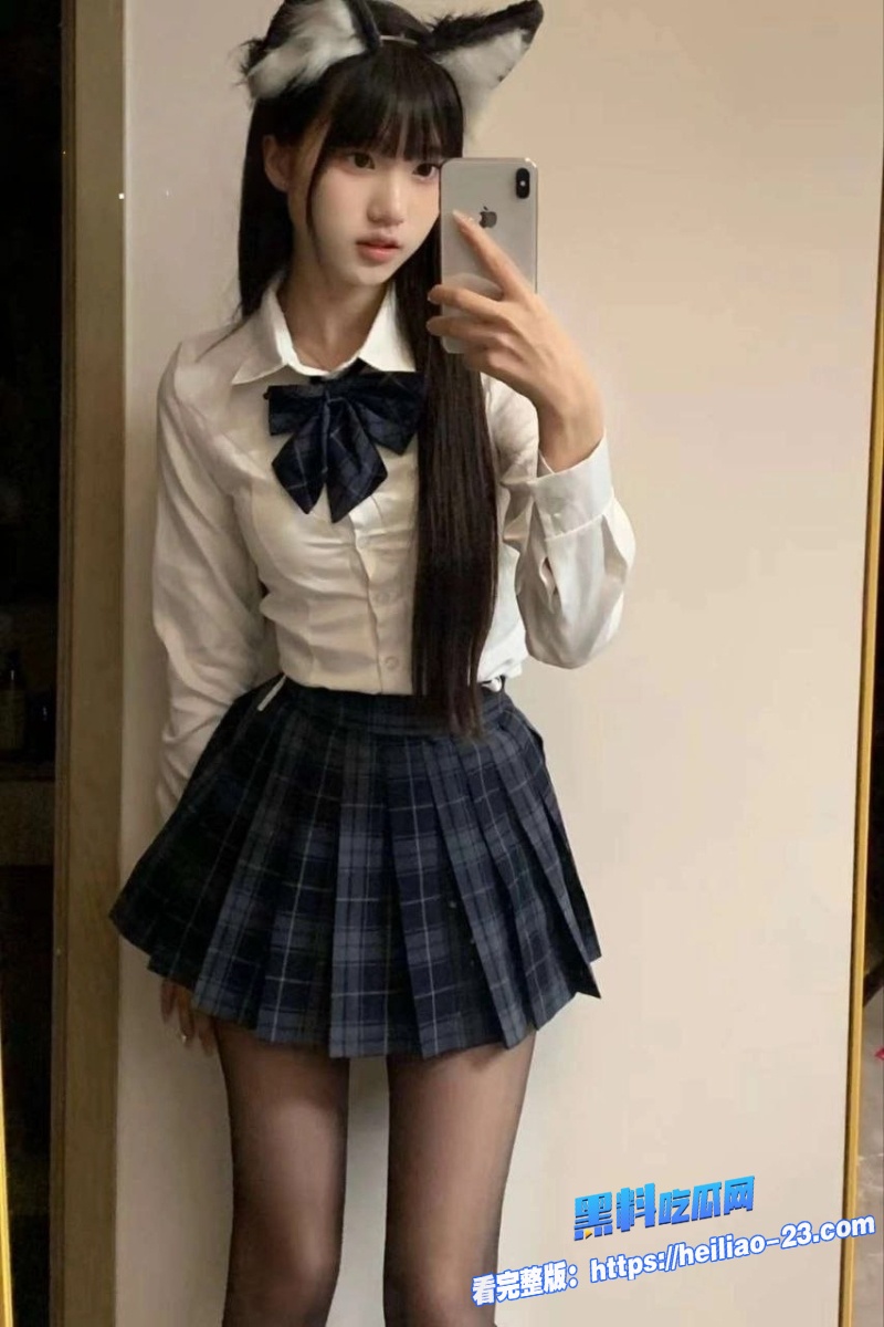 长沙大学JK黑丝学妹向菲菲酒店激战曝光轻车熟路撸硬鸡吧无套后入内射浓精白虎逼特写炸裂 5 长沙大学JK黑丝学妹向菲菲酒店激战曝光轻车熟路撸硬鸡吧无套后入内射浓精白虎逼特写炸裂 5