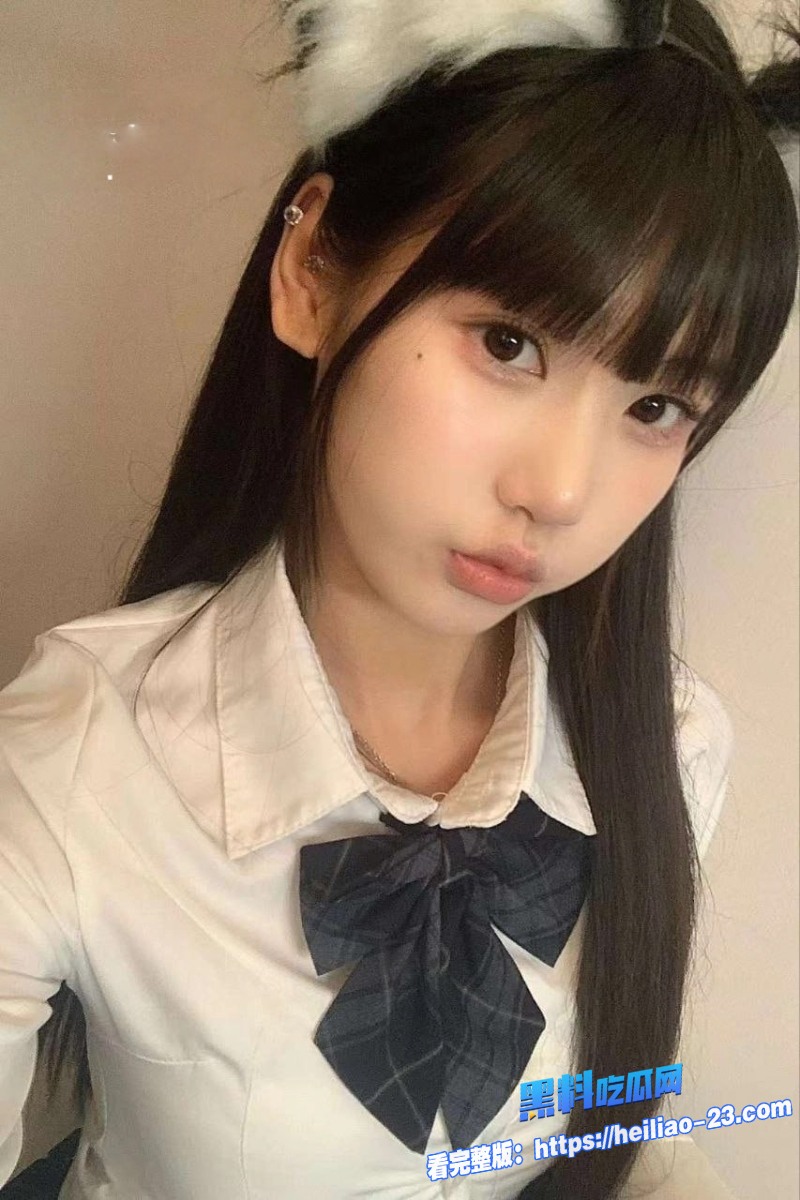 长沙大学JK黑丝学妹向菲菲酒店激战曝光轻车熟路撸硬鸡吧无套后入内射浓精白虎逼特写炸裂 4 长沙大学JK黑丝学妹向菲菲酒店激战曝光轻车熟路撸硬鸡吧无套后入内射浓精白虎逼特写炸裂 4