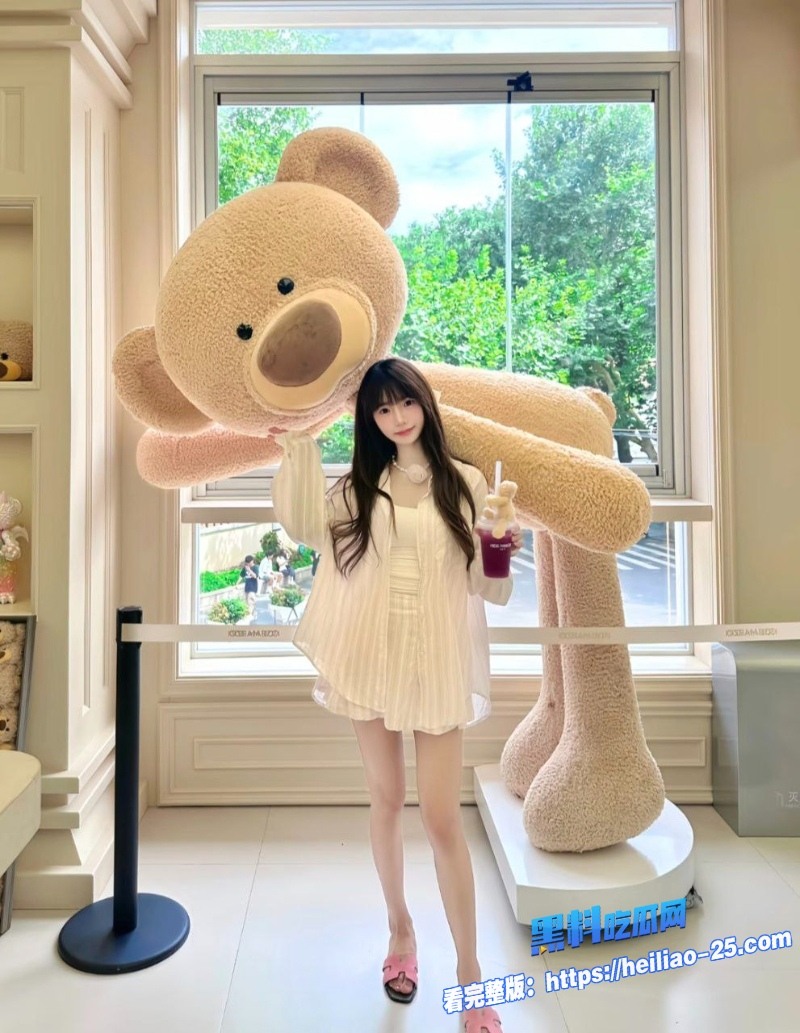 淫欲旗袍肉丝美少女被男人调教视频曝光玩具多姿势猛插足交后入射满全身原创实拍刺激翻天 2