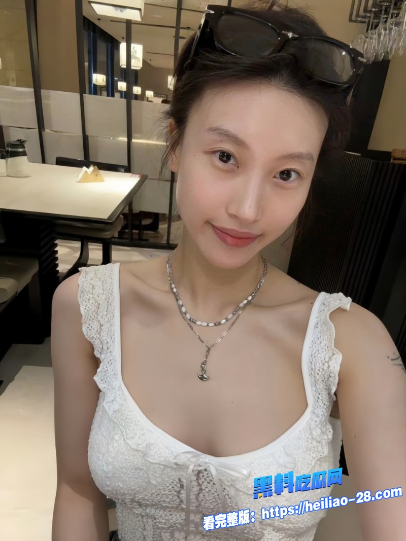 东方演艺集团女演员王姝蒙和金主性爱视频曝光妹子台上正经演戏台下私生活骚到爆1 东方演艺集团女演员王姝蒙和金主性爱视频曝光妹子台上正经演戏台下私生活骚到爆1