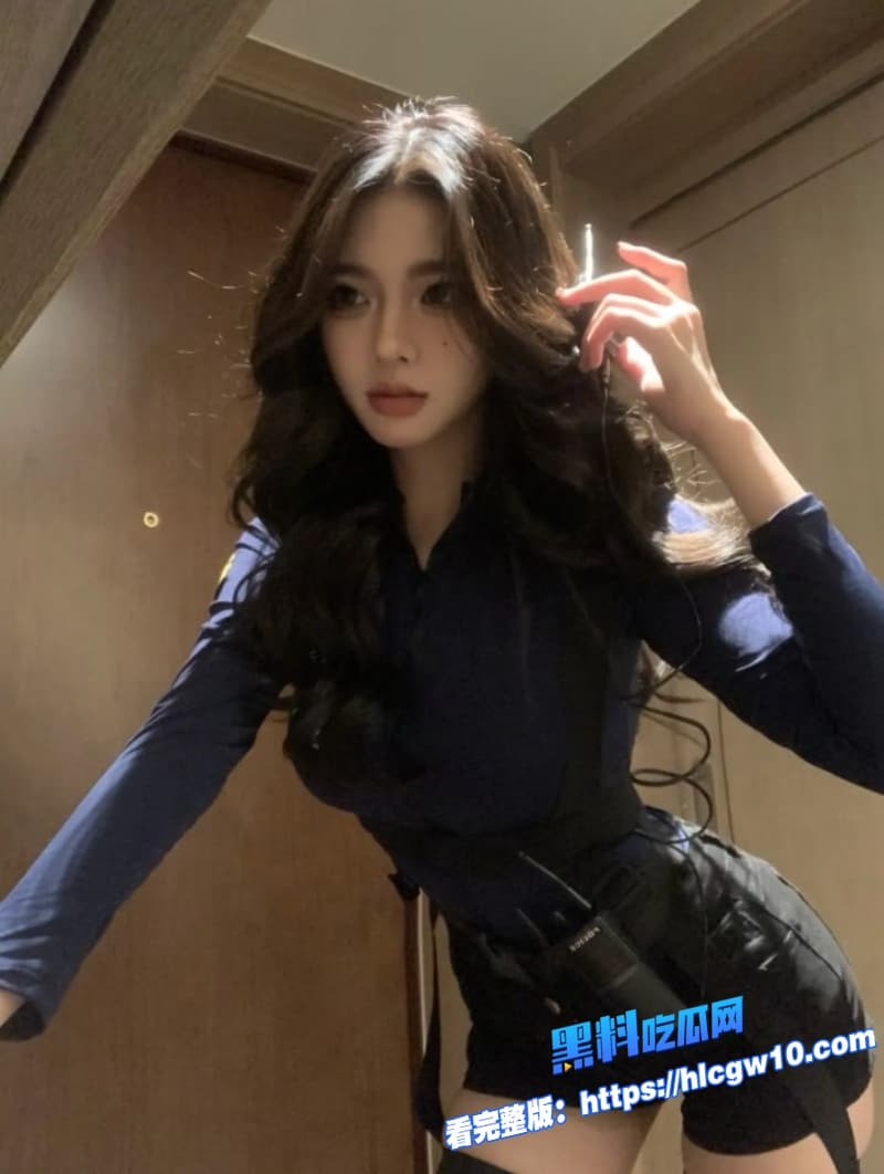 白天高冷御姐OL晚上黑丝M腿制服反差婊极品身材腿张开求调教诱惑到你直接缴枪4 白天高冷御姐OL晚上黑丝M腿制服反差婊极品身材腿张开求调教诱惑到你直接缴枪4