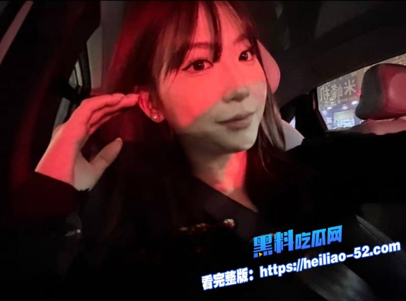 山东菏泽单县张集新年大瓜原配站车顶堵小三曝光渣男包养生私生子现场视频流出 10 山东菏泽单县张集新年大瓜原配站车顶堵小三曝光渣男包养生私生子现场视频流出 10