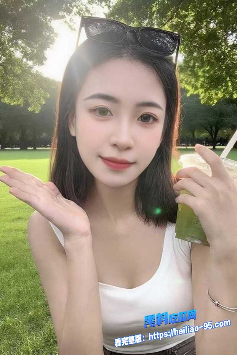 大二眼镜妹刘添添1