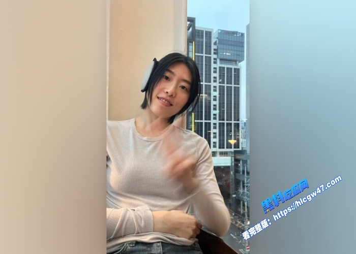 北京朝阳区健身俱乐部眼镜反差女教练于雯第二弹自拍自慰小视频流出小淫穴摸两下就湿了 图8WH700x500px 北京朝阳区健身俱乐部眼镜反差女教练于雯第二弹自拍自慰小视频流出小淫穴摸两下就湿了 图8WH700x500px
