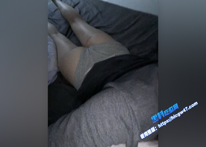 北京朝阳区健身俱乐部眼镜反差女教练于雯第二弹自拍自慰小视频流出小淫穴摸两下就湿了 图18WH700x500px 北京朝阳区健身俱乐部眼镜反差女教练于雯第二弹自拍自慰小视频流出小淫穴摸两下就湿了 图18WH700x500px