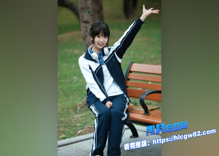 海角乱伦 陪冷白皮超嫩表妹在海边散心到公厕后直接强干一直怕有人发现表妹求我快回去直接内射不商量超爽4 海角乱伦 陪冷白皮超嫩表妹在海边散心到公厕后直接强干一直怕有人发现表妹求我快回去直接内射不商量超爽4