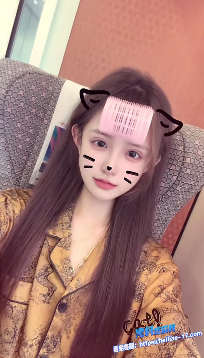 抖音符文女神小娇七十万条评论疯求一夜爆火独家原视频曝光绝美瓜子脸搭满背纹身和黄毛小伙床上水火交融爽到爆炸 3