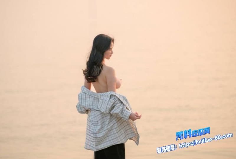大神times操翻顶级巨乳Naimei金主定制视频泄密纯纯的反差天花板13