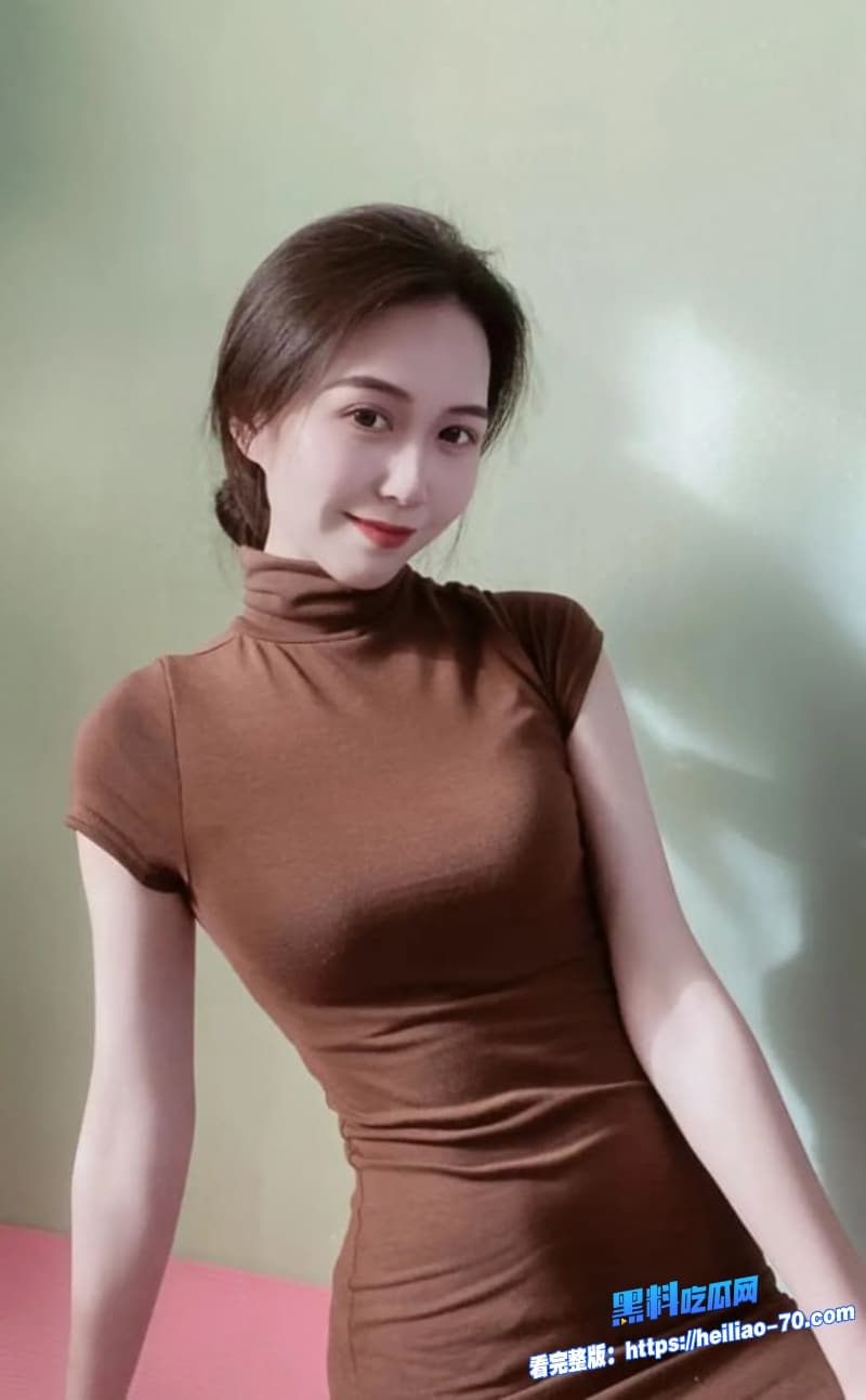 深圳母亲节儿子欲火攻心竟向亲妈索要操逼礼物妈妈惊讶却被打动用嘴先伺候1